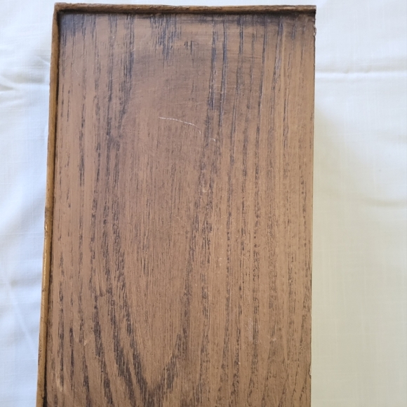 Vintage Faux Wood Dest Organizer. Beautiful Carved Design 1960's-70's - Picture 3 of 10